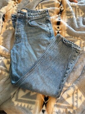 GRLFRND High-Rise Light Blue Straight-Leg Jeans
